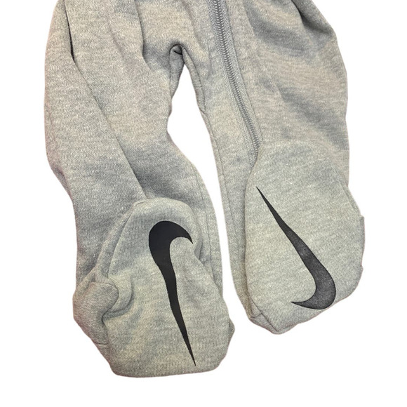 New Nike Baby Infant 9 Mos Zip Up Gray One Piece Long Sleeve Sleeper Bodysuit - Picture 4 of 4